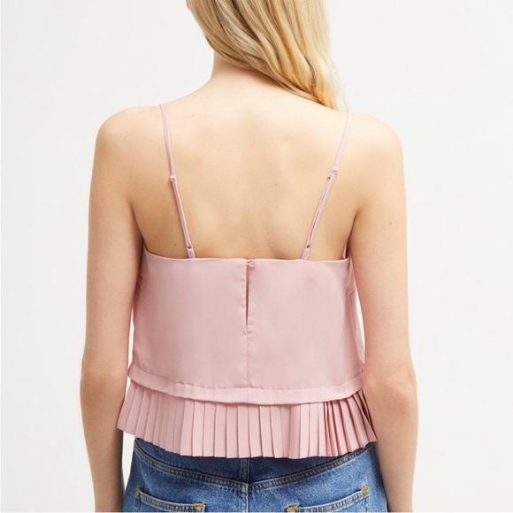NWOT French Connection Crepe Pleated Tank Top Cami in Light Pink Size M - Picture 3 of 14